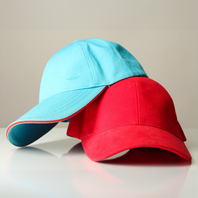 Caps